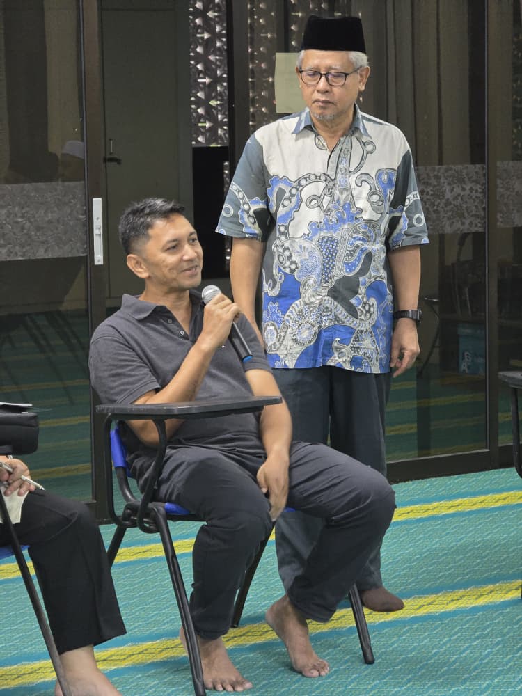 Gambar 4 Sesi Minum Kopi Santai Biro Kaunseling