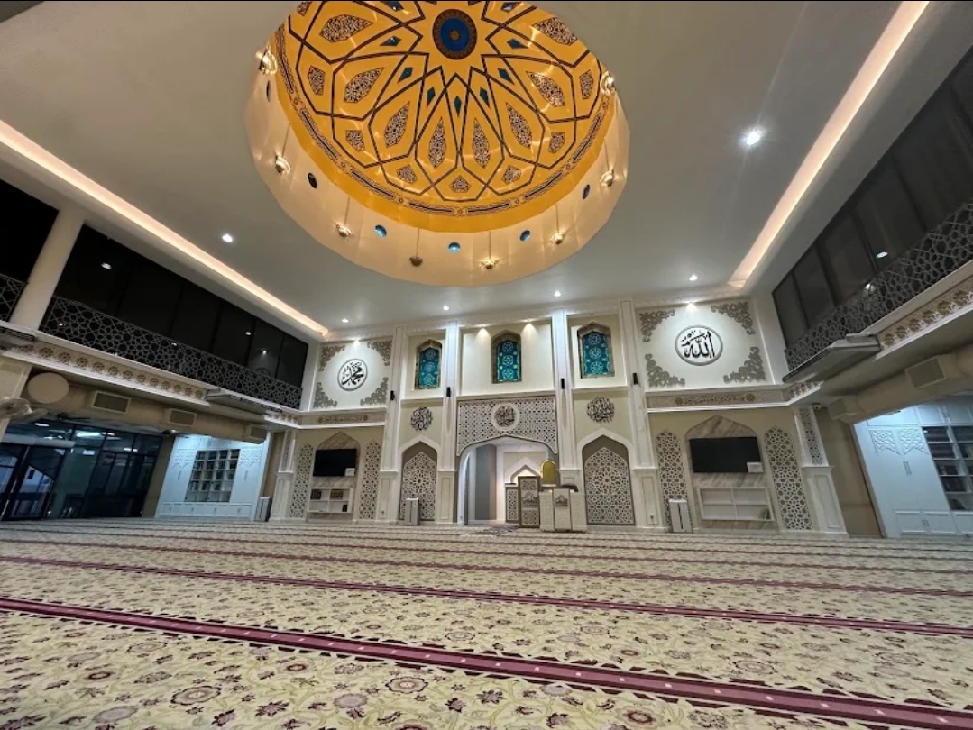 Ruang Solat Utama Masjid Al-Mujahideen